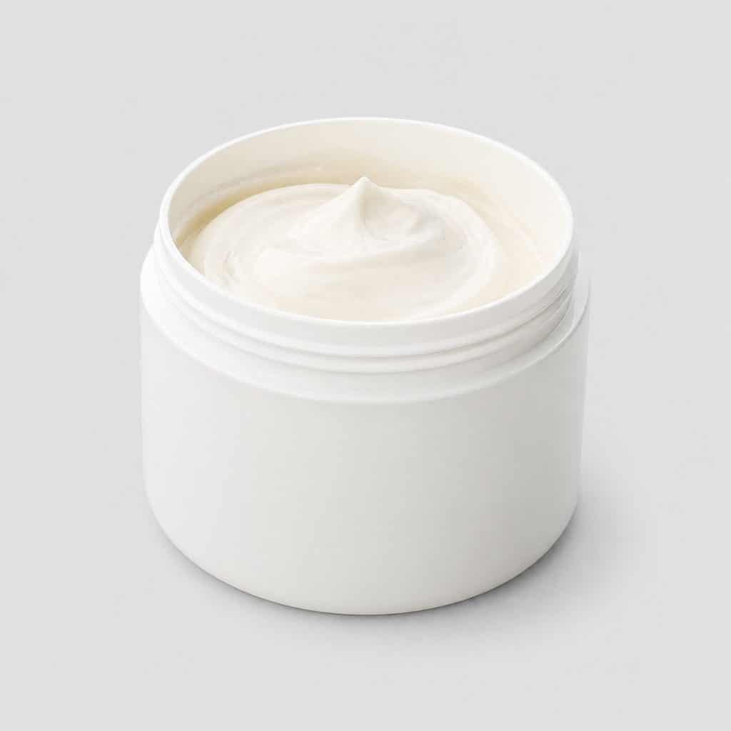 Pot de crème réparatrice pour talons secs et crevassés