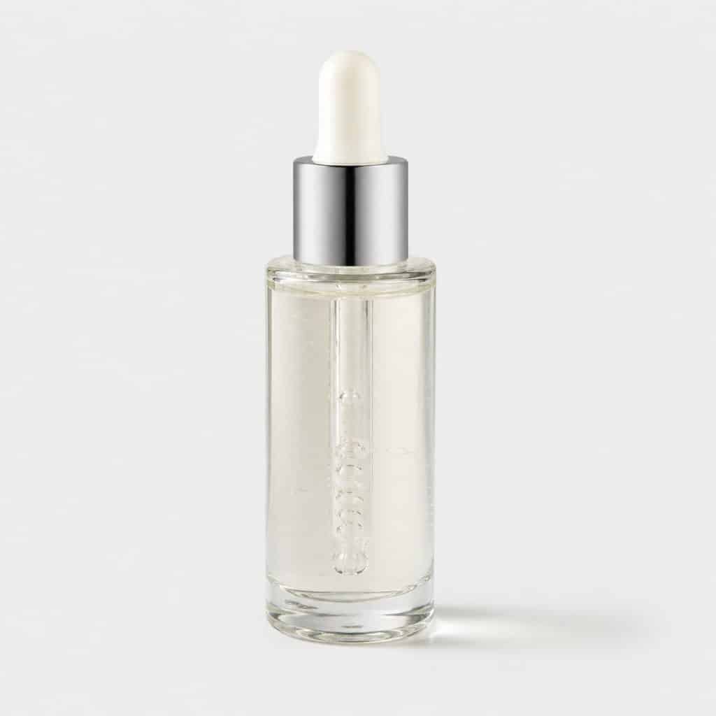 Flacon de sérum visage éclat à la texture légère